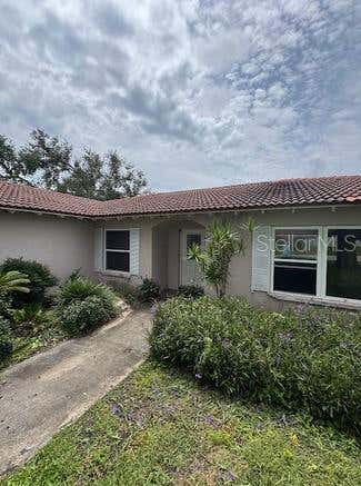 Photo of 2014 Tanglewood Way NE, St Petersburg, FL 33702 (MLS # TB8540159)