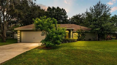 A home in LAKELAND