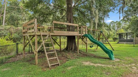 A home in LAKELAND