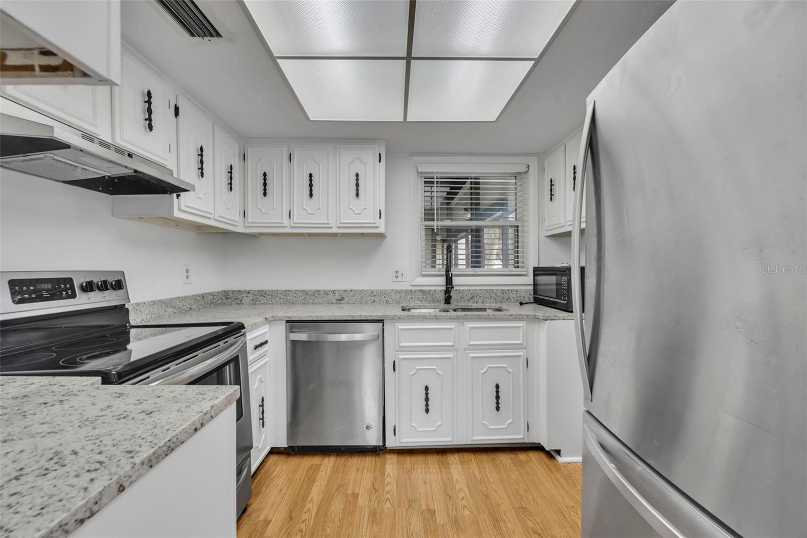 SANDALWOOD CONDO - Residential