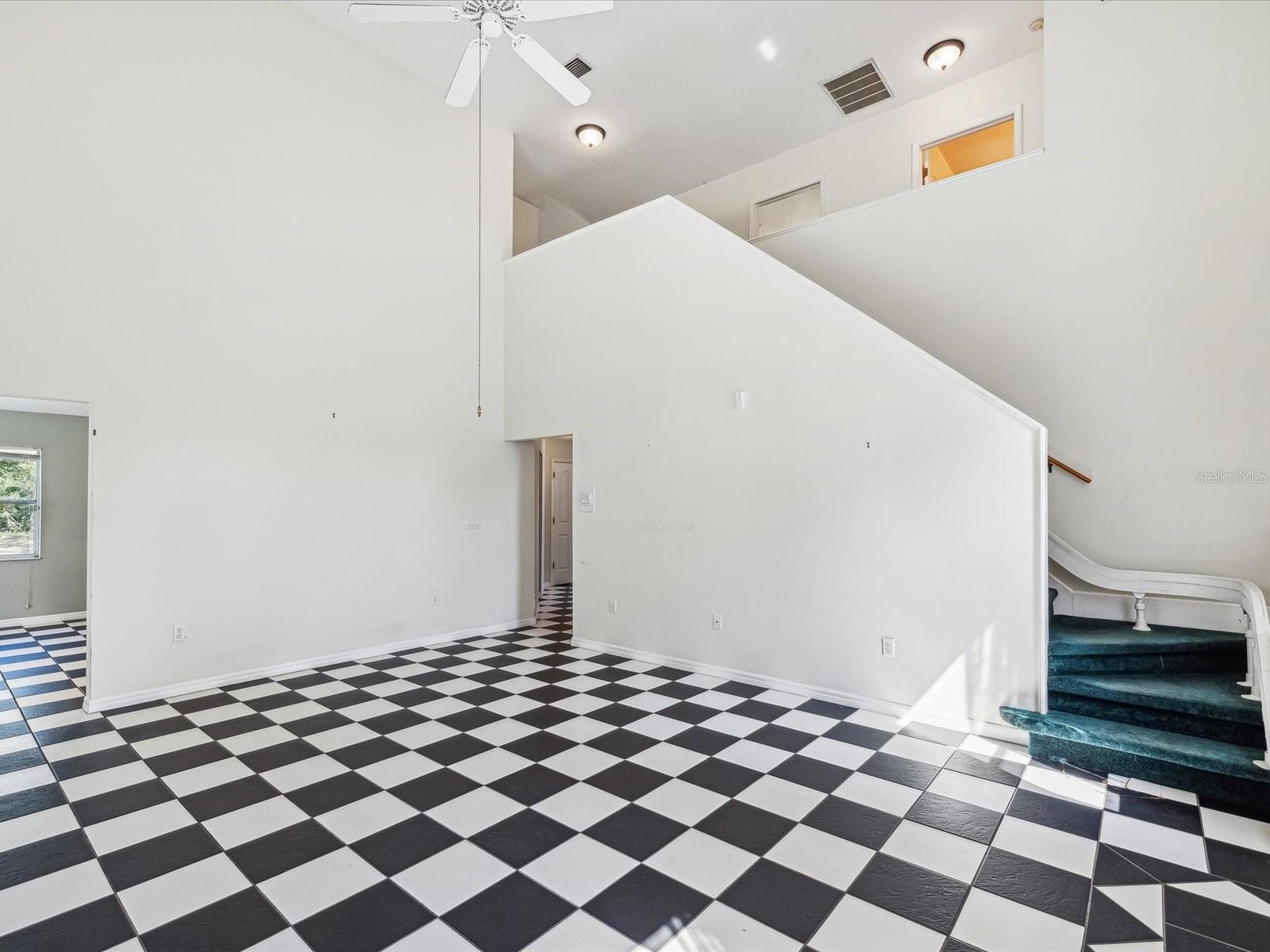 SUNCOAST HIGHLANDS - Residential