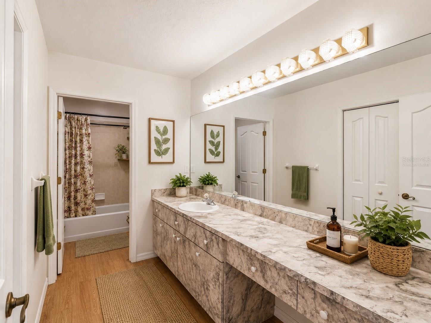 SUNCOAST HIGHLANDS - Residential