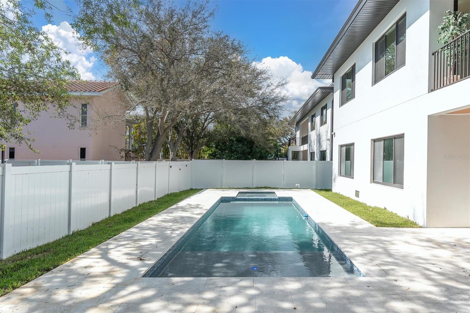 SKIMMER POINT PH III - Residential