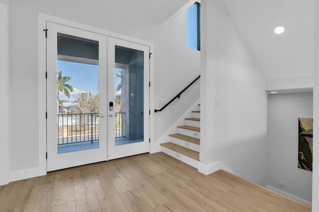 Photo of 5964 Bayview Circle S, Gulfport, FL 33707 (MLS # TB8440527)