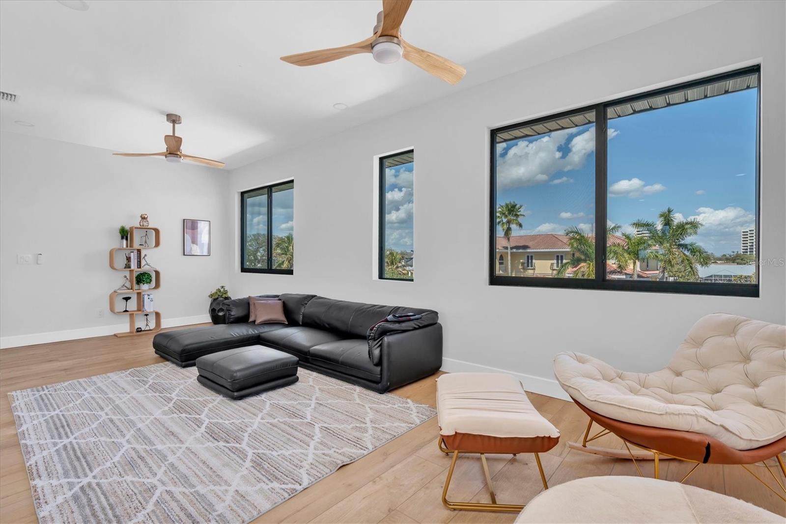 SKIMMER POINT PH III - Residential