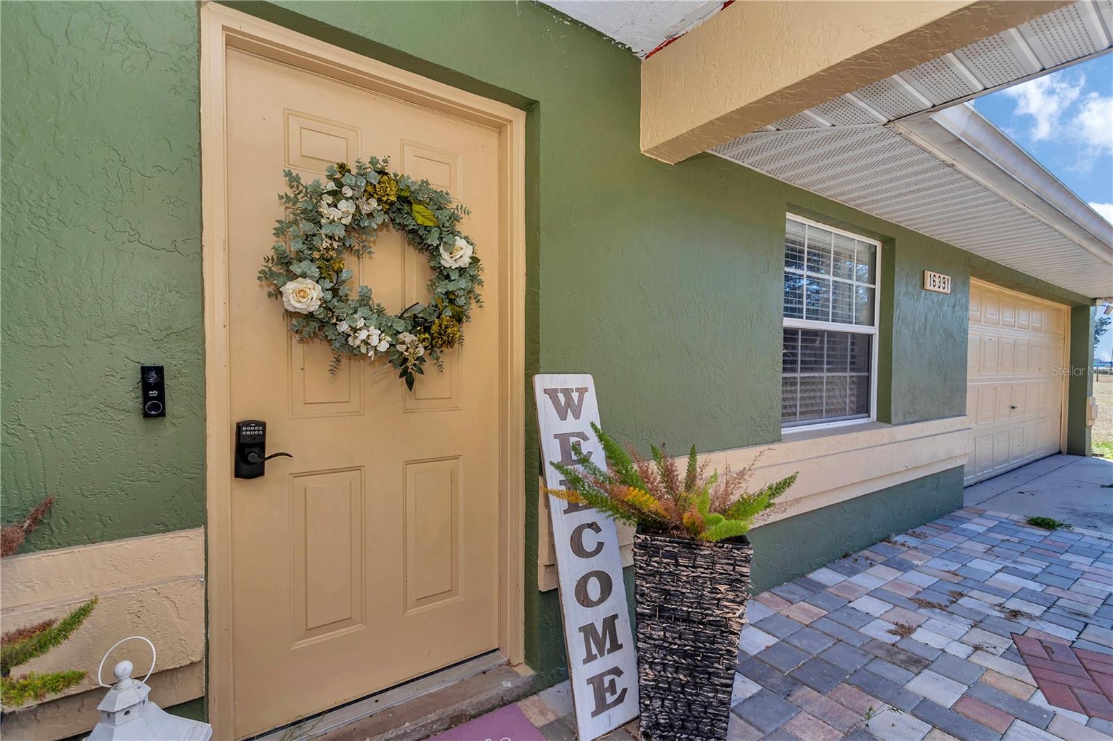 16391 S MAGNOLIA AVENUE