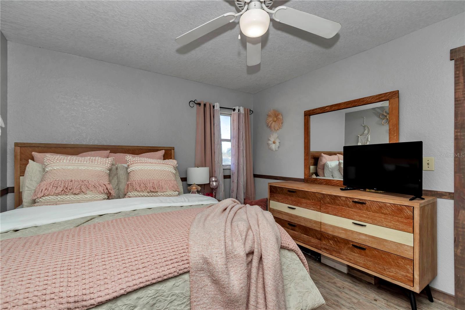 FOXBOROUGH FARMS - Residential