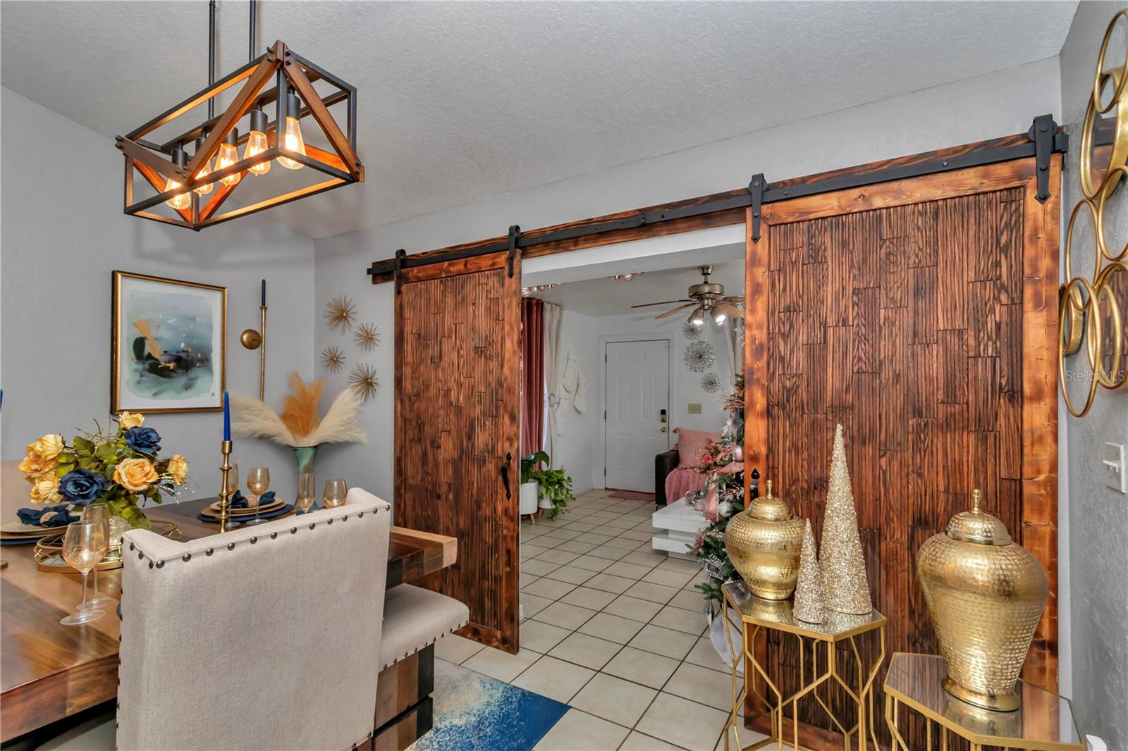 FOXBOROUGH FARMS - Residential