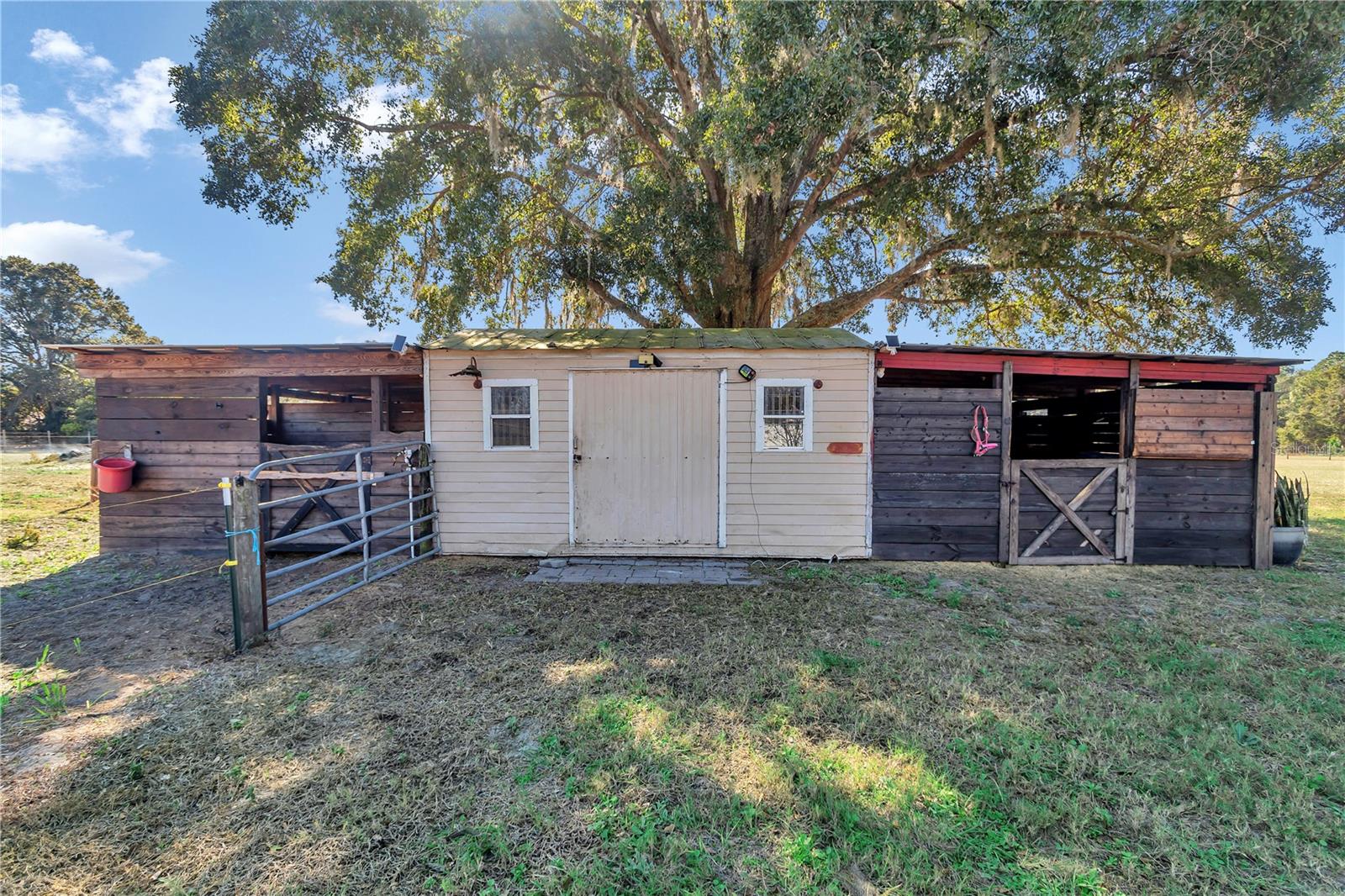 FOXBOROUGH FARMS - Residential