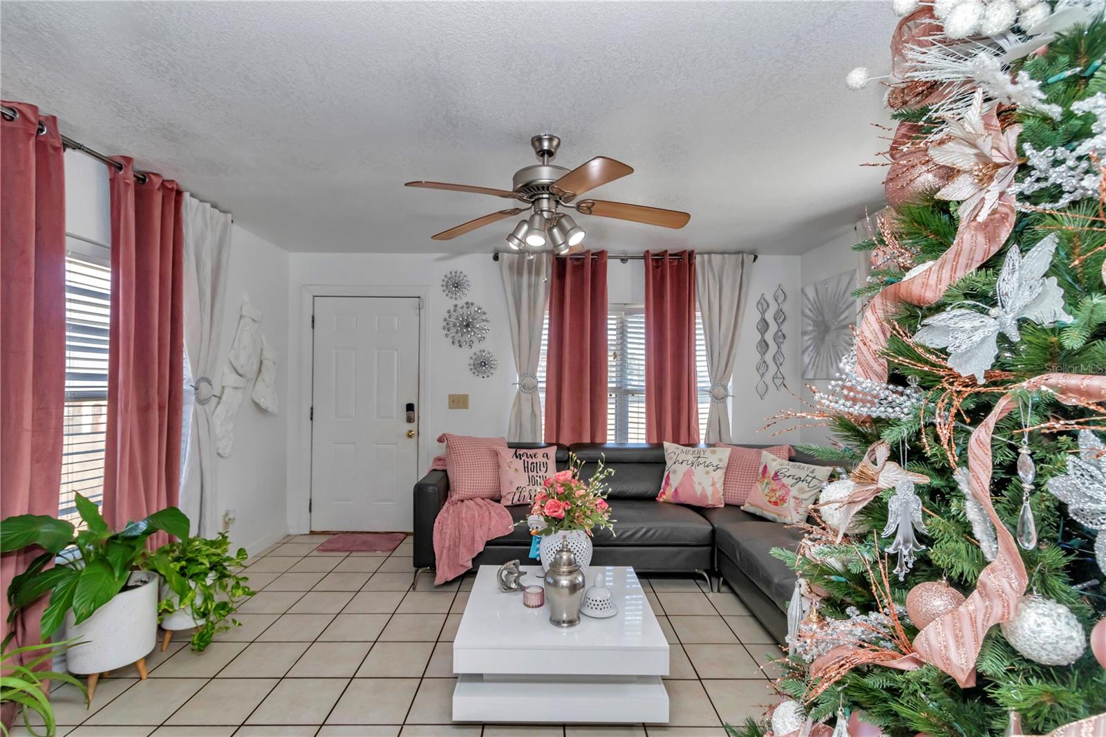 FOXBOROUGH FARMS - Residential