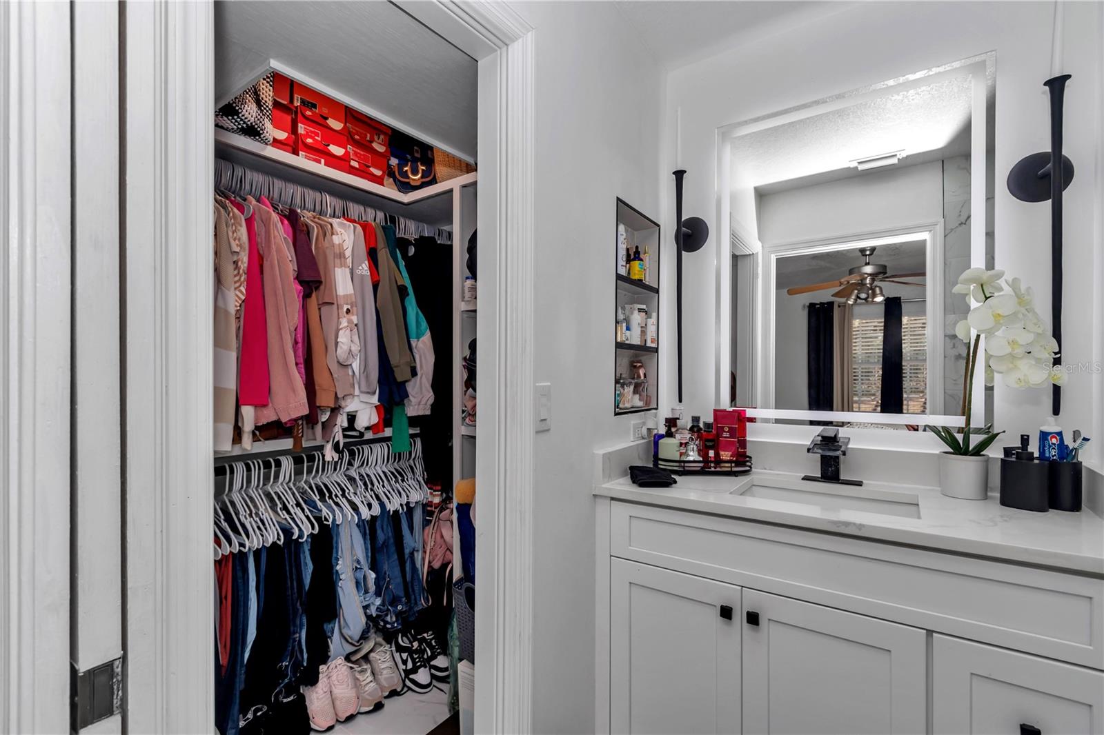 FOXBOROUGH FARMS - Residential