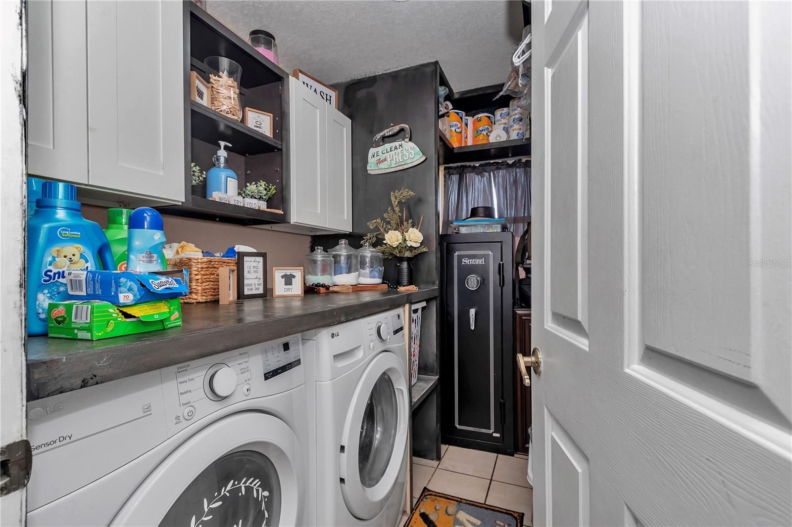 FOXBOROUGH FARMS - Residential