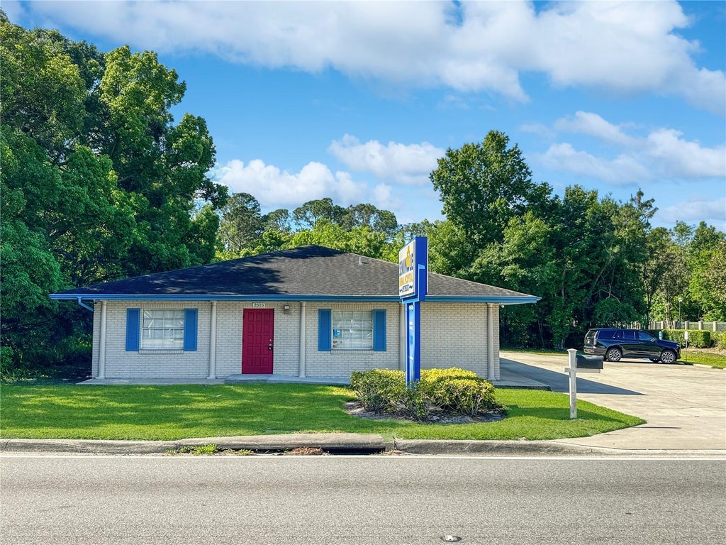 Photo of 2515 W 25th Street, Sanford, FL 32771 (MLS # O6419751)
