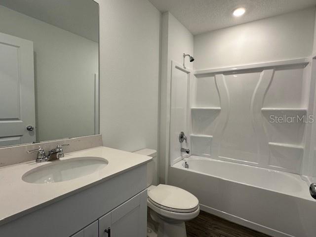 HEATH PRESERVE - Residential Lease