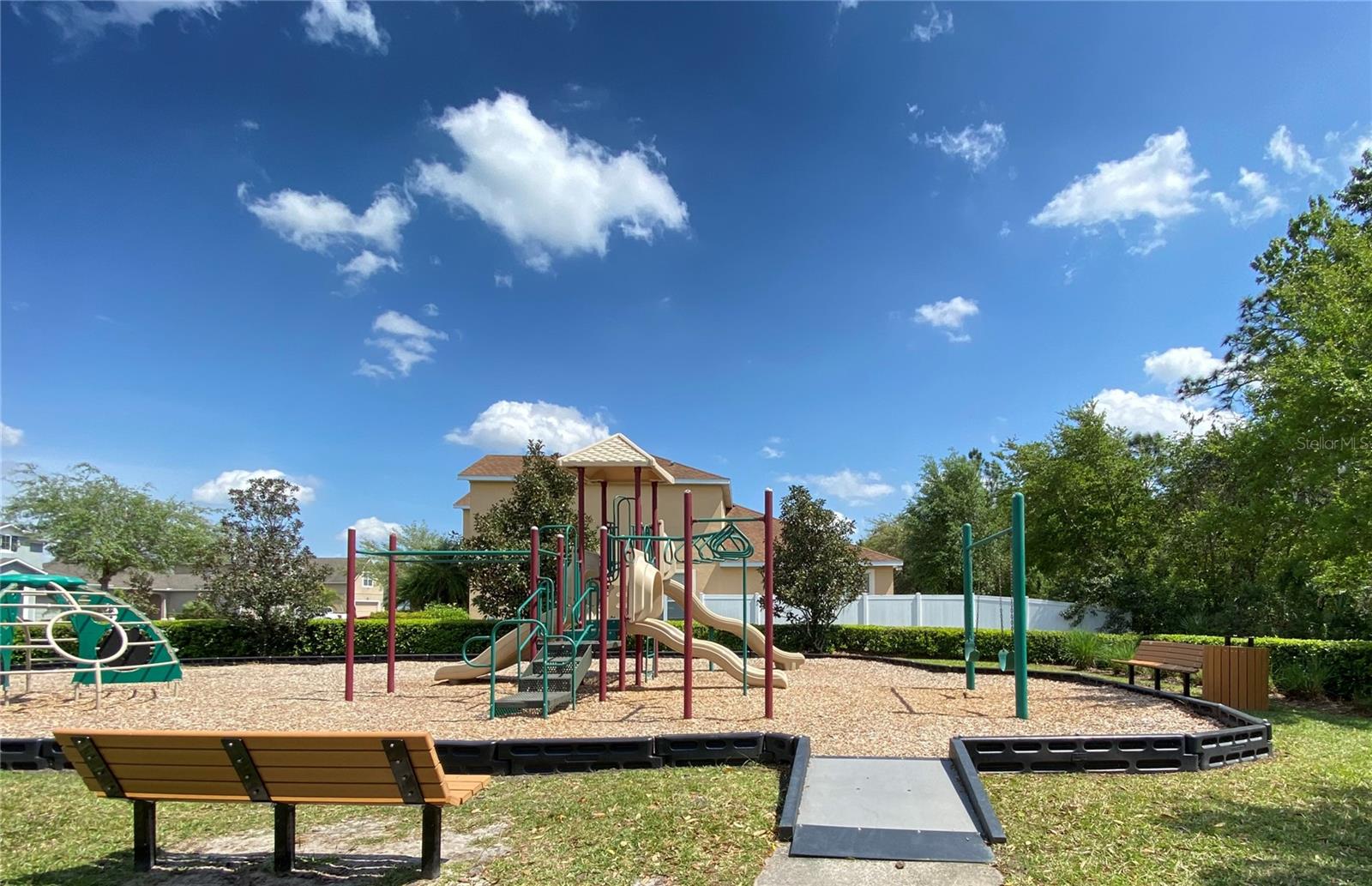 WATERSIDE ESTATES - Residential Lease