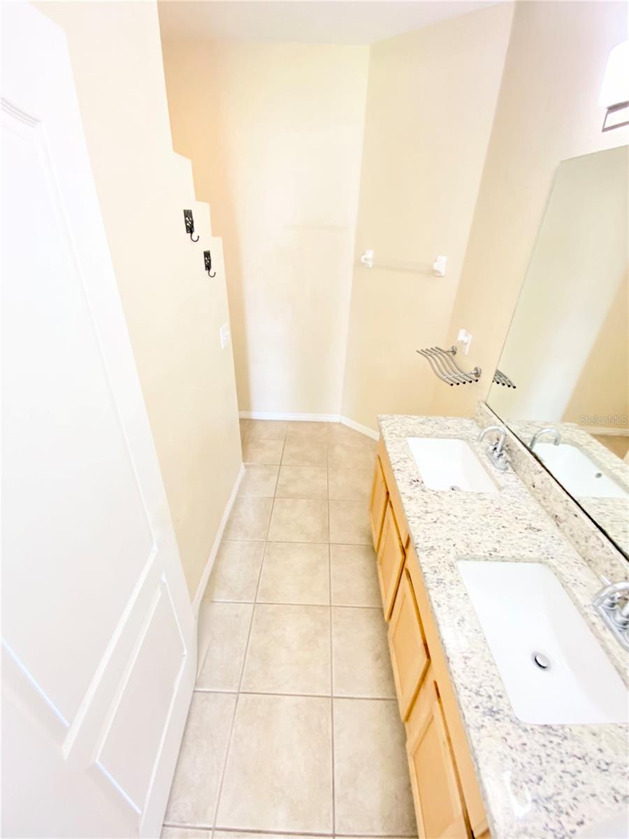 WATERSIDE ESTATES - Residential Lease