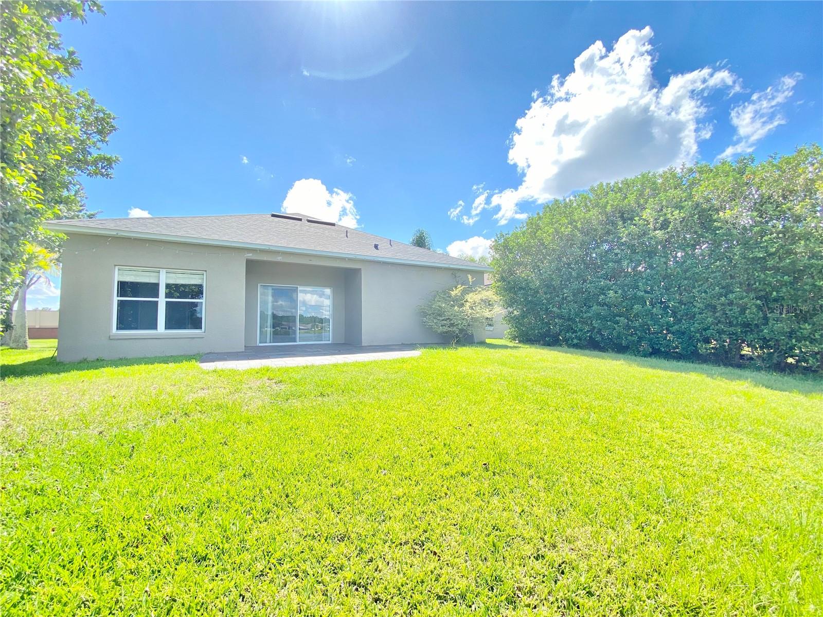 WATERSIDE ESTATES - Residential Lease