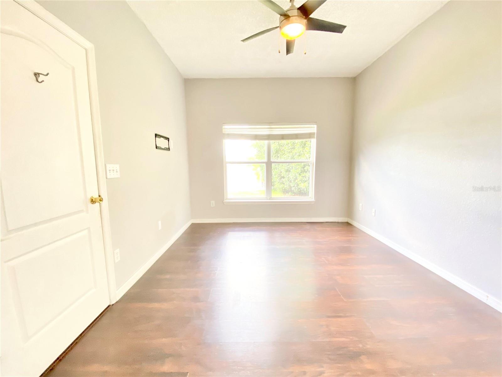 WATERSIDE ESTATES - Residential Lease