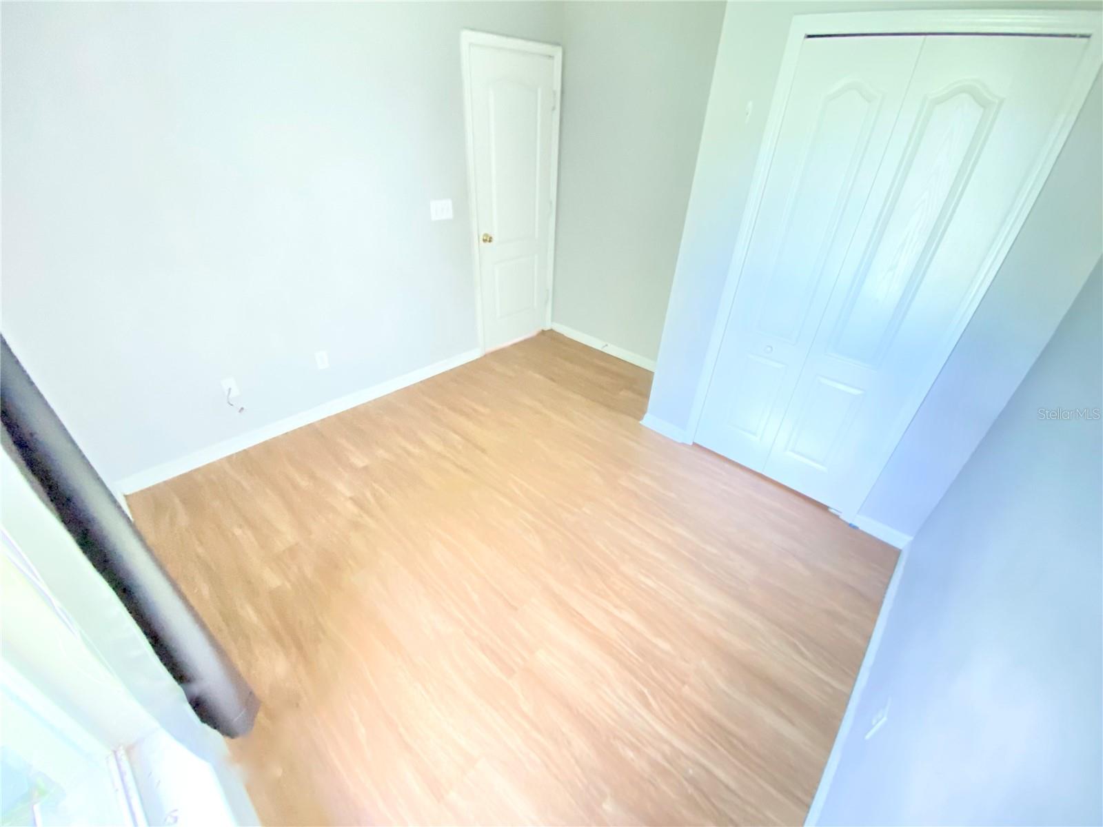 WATERSIDE ESTATES - Residential Lease