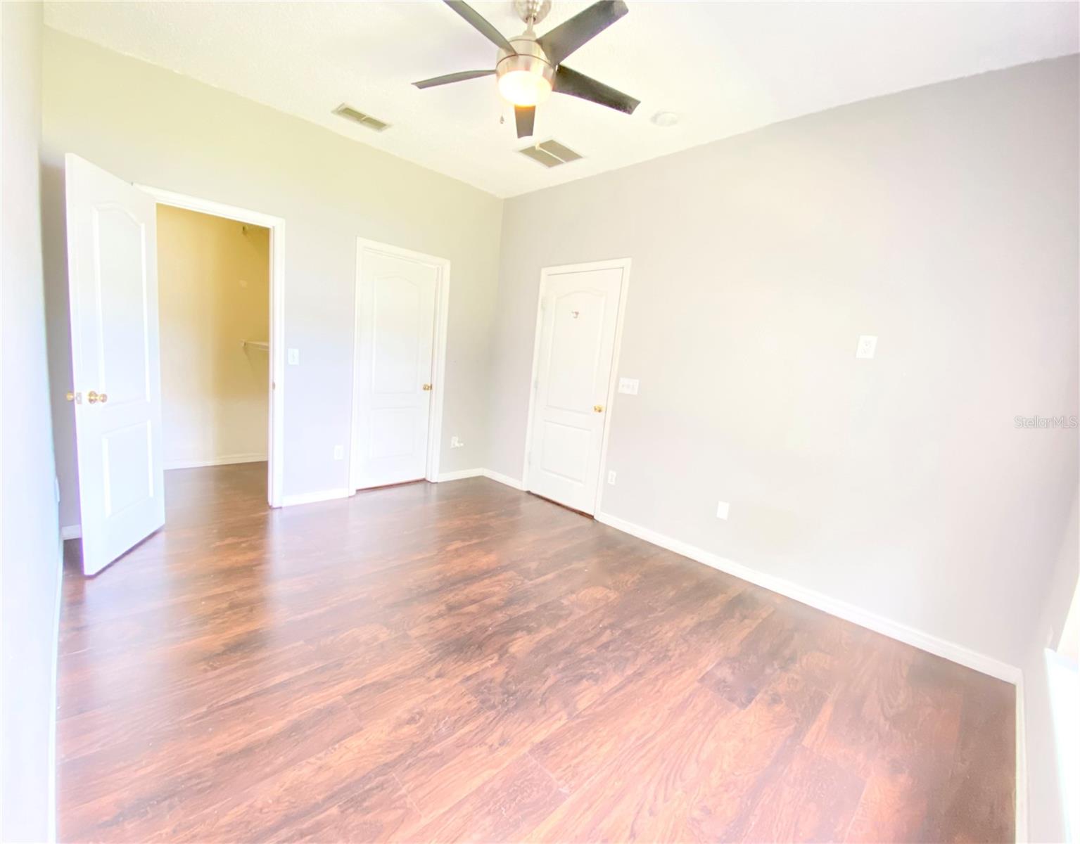 WATERSIDE ESTATES - Residential Lease