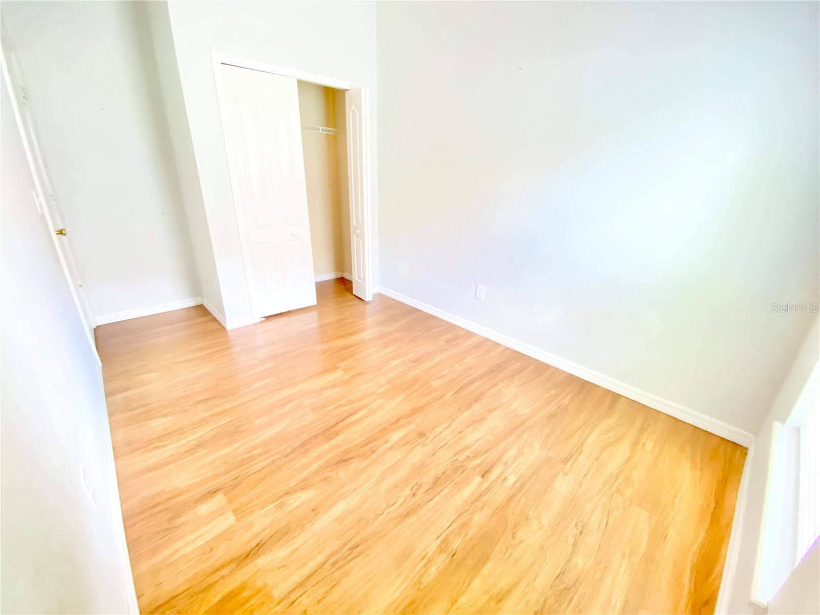 WATERSIDE ESTATES - Residential Lease