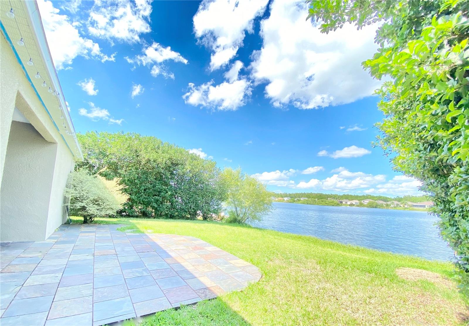 WATERSIDE ESTATES - Residential Lease