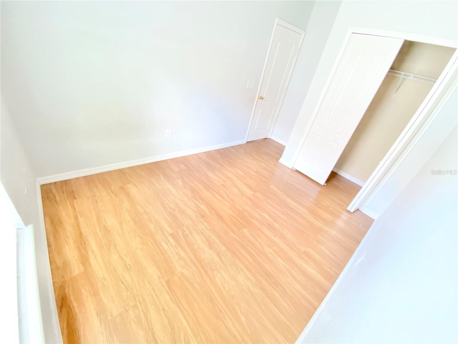 WATERSIDE ESTATES - Residential Lease