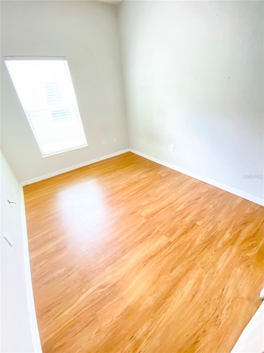 WATERSIDE ESTATES - Residential Lease