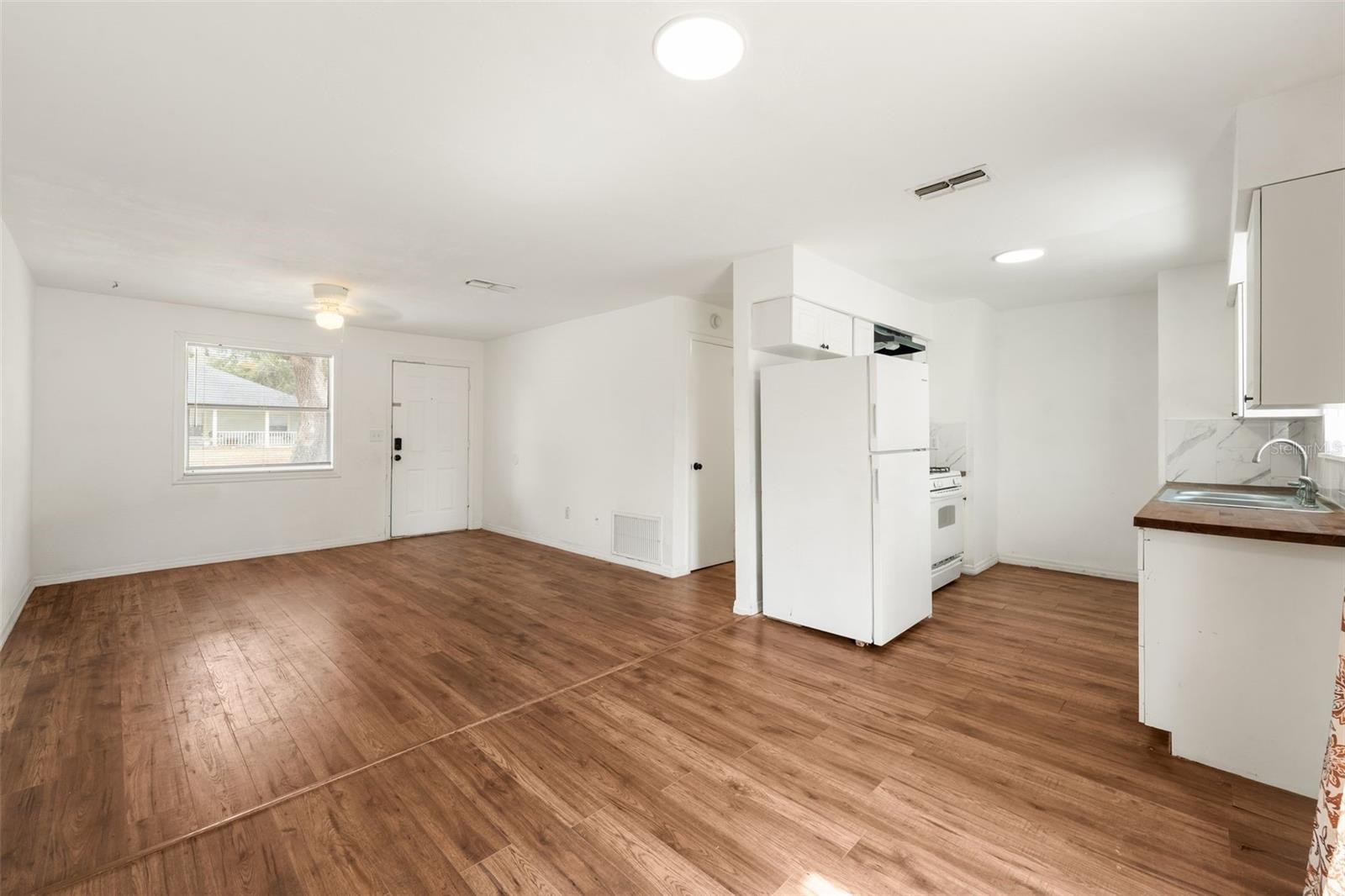 LINCOLN ESTATES 4TH ADD - Residential