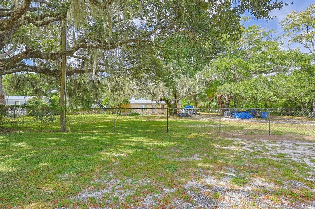 Photo of 1329 Wilkinson Drive, Plant City, FL 33566 (MLS # TB8440276)