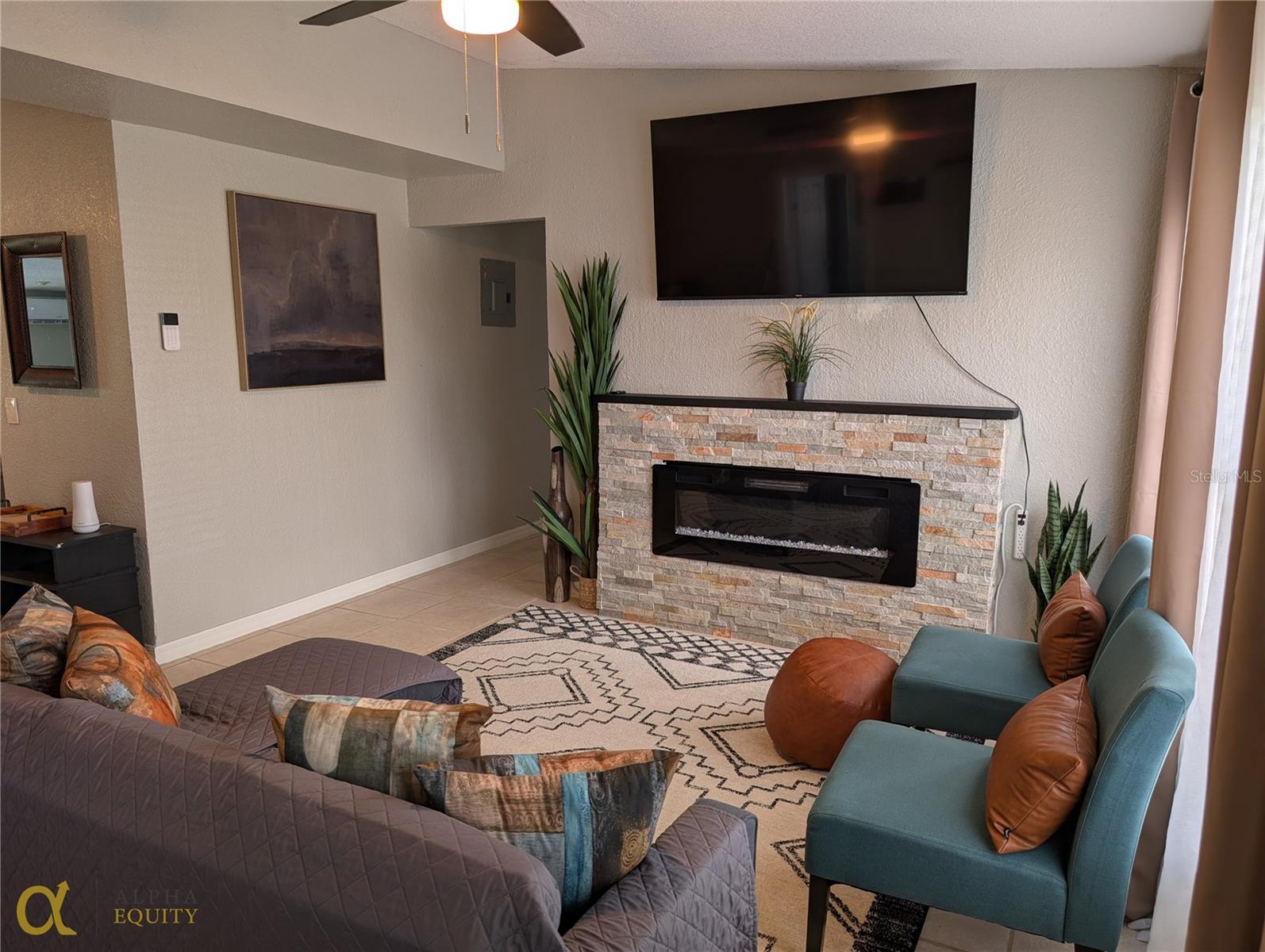 SUNLAND ESTATES AMD - Residential Lease