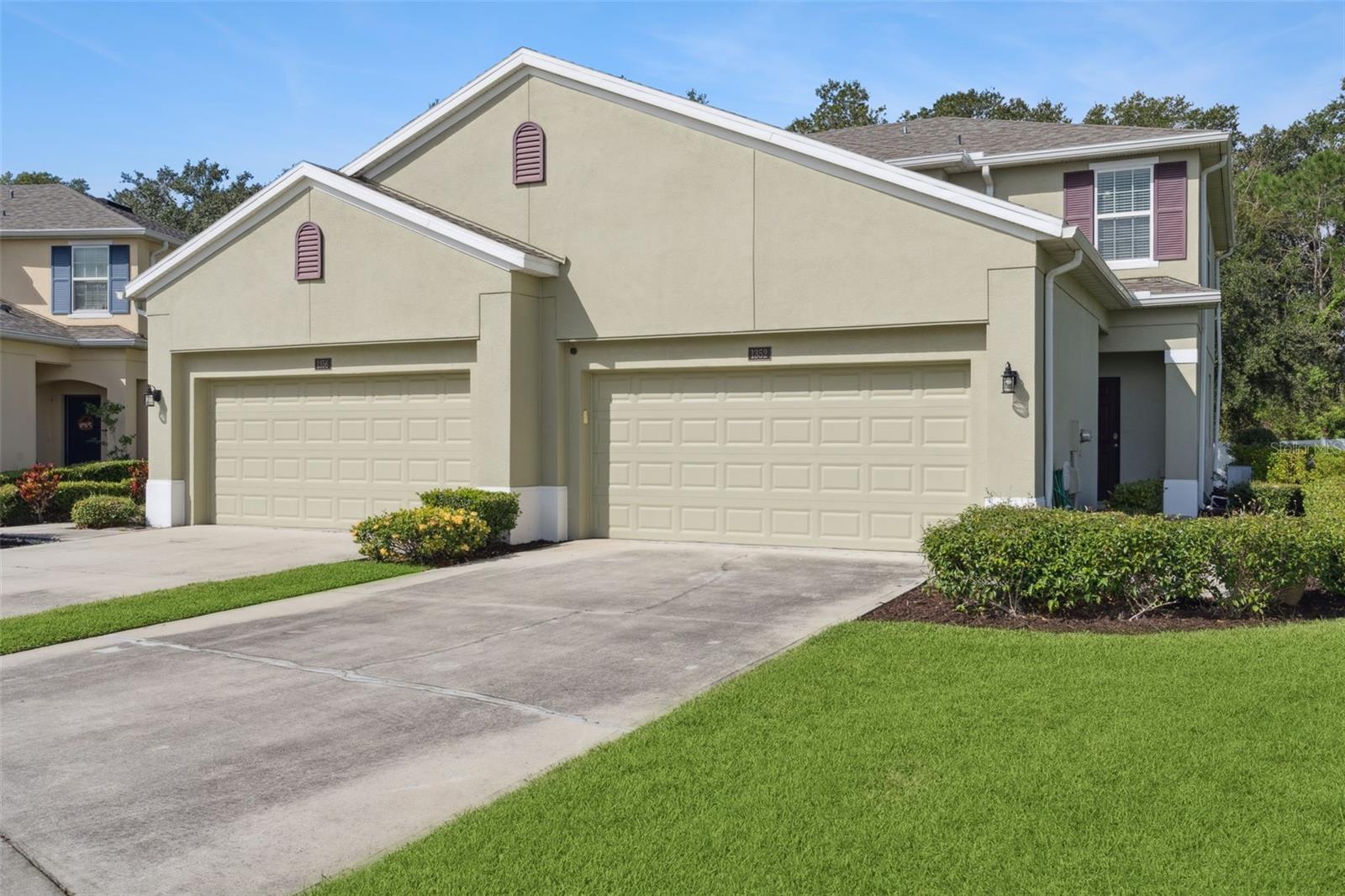 1352 SCARLET OAK LOOP