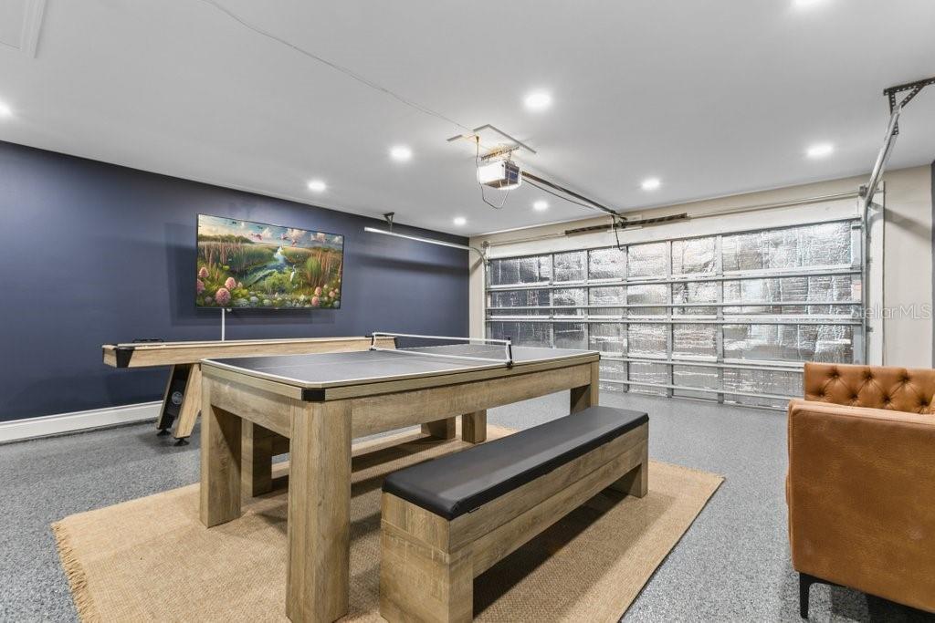 HAWAIIAN ISLE ESTATES - Residential