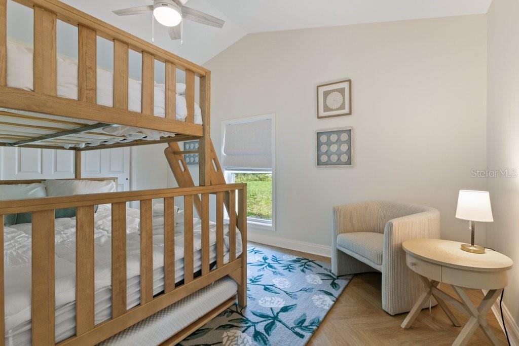 HAWAIIAN ISLE ESTATES - Residential