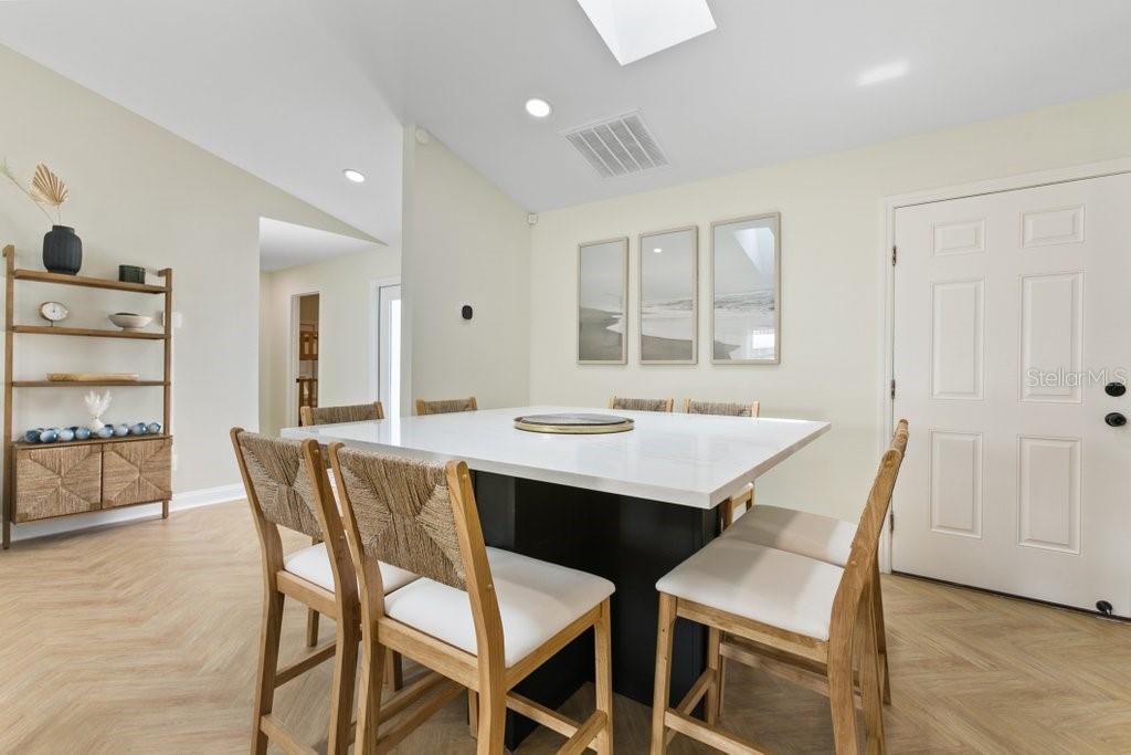 HAWAIIAN ISLE ESTATES - Residential