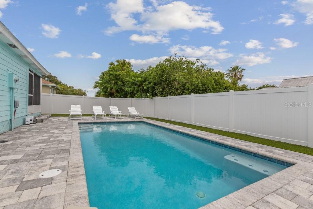 HAWAIIAN ISLE ESTATES - Residential