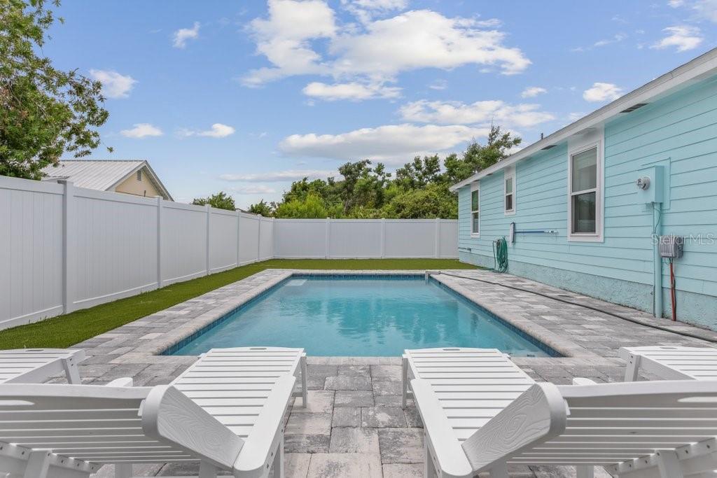 HAWAIIAN ISLE ESTATES - Residential