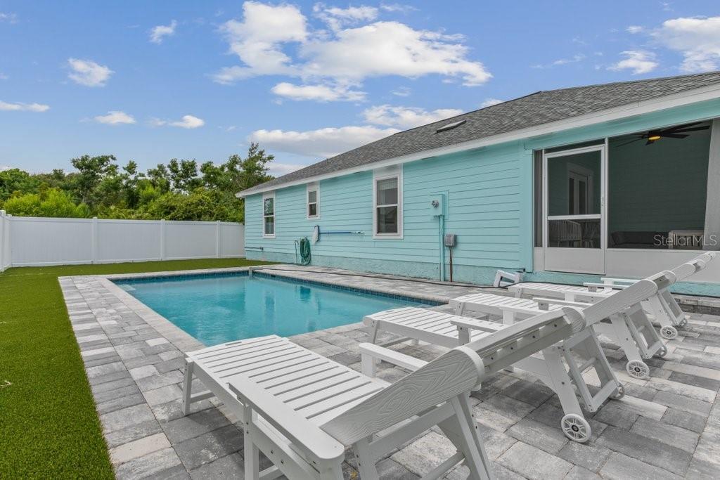 HAWAIIAN ISLE ESTATES - Residential