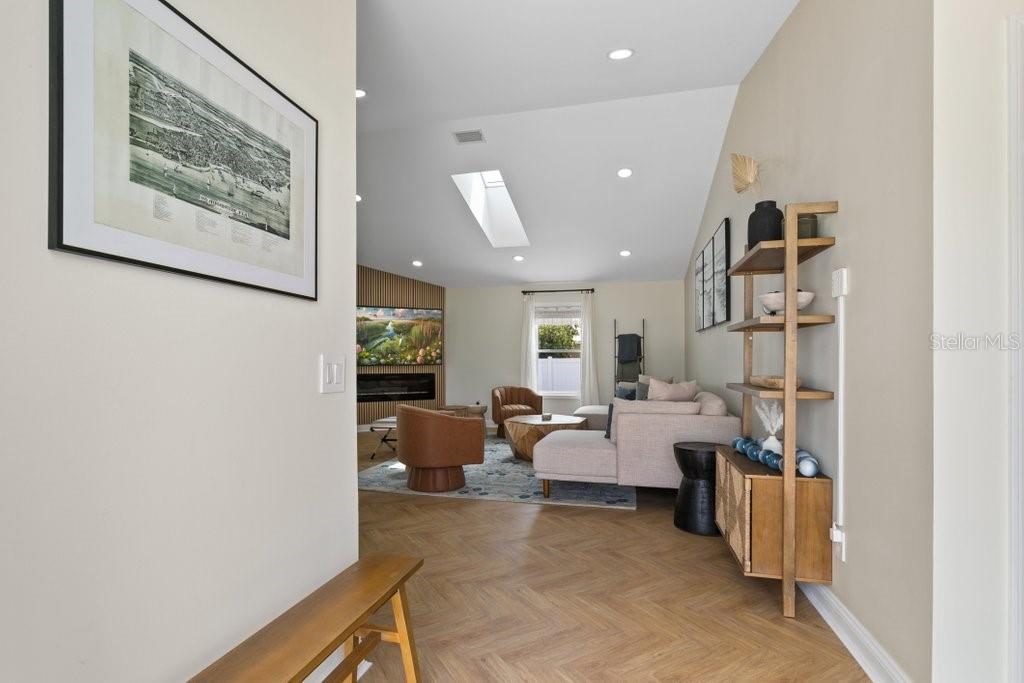 HAWAIIAN ISLE ESTATES - Residential