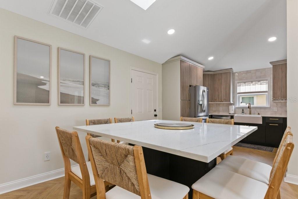 HAWAIIAN ISLE ESTATES - Residential