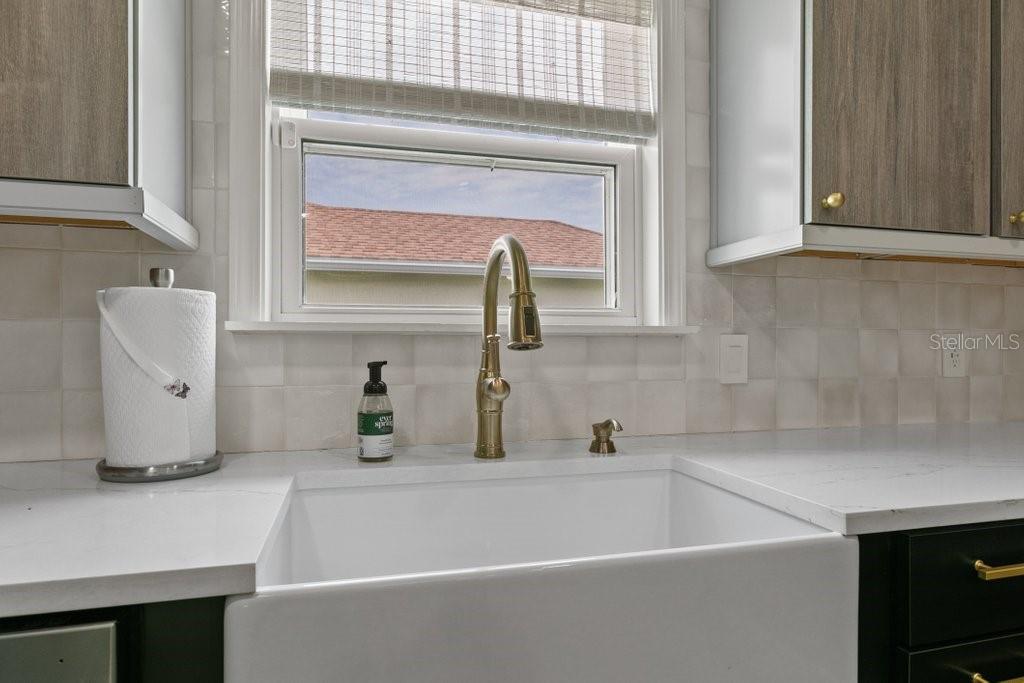 HAWAIIAN ISLE ESTATES - Residential