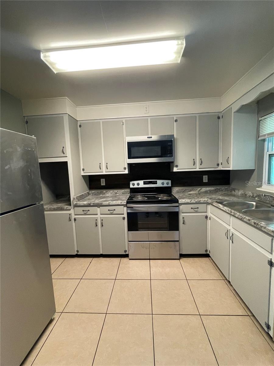 127 W PALMETTO AVENUE