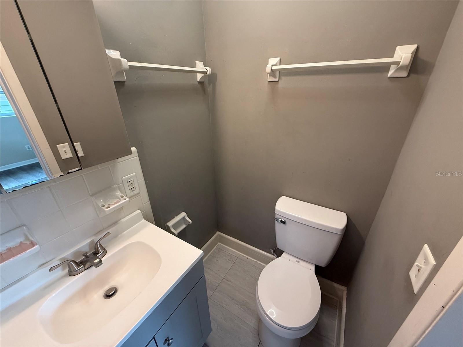 HILLCREST - Residential Lease