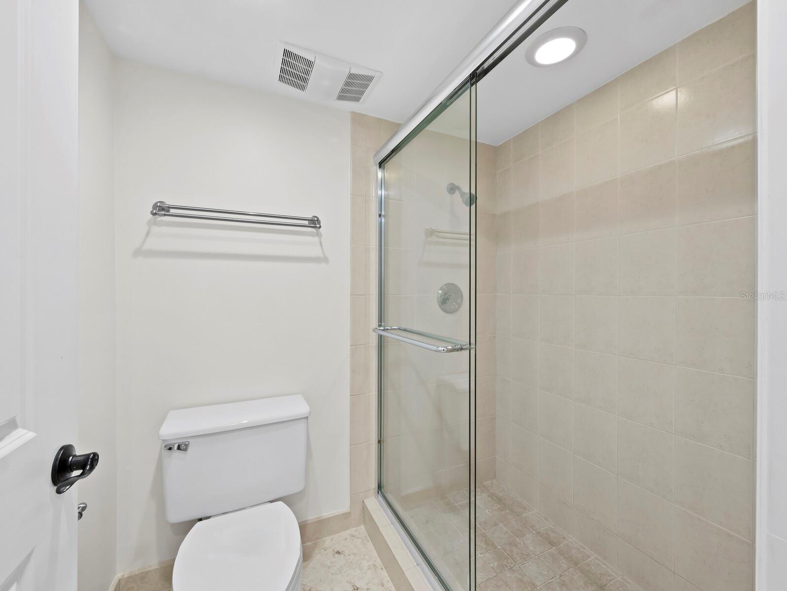 SEAPLACE I - Residential