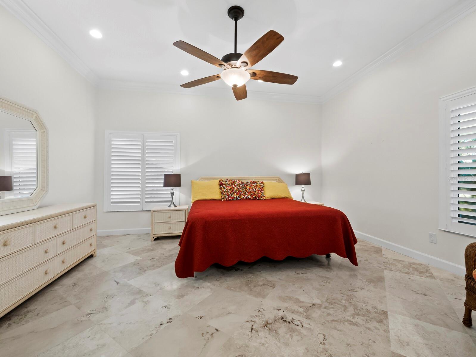 SEAPLACE I - Residential