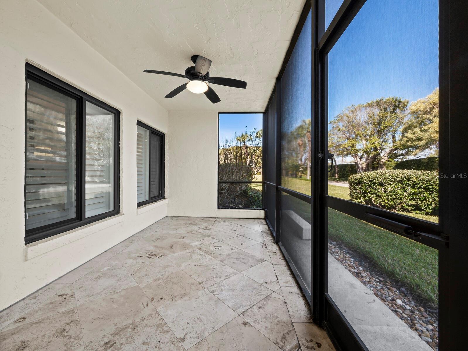 SEAPLACE I - Residential