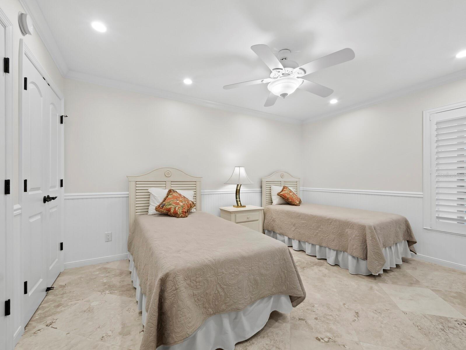 SEAPLACE I - Residential