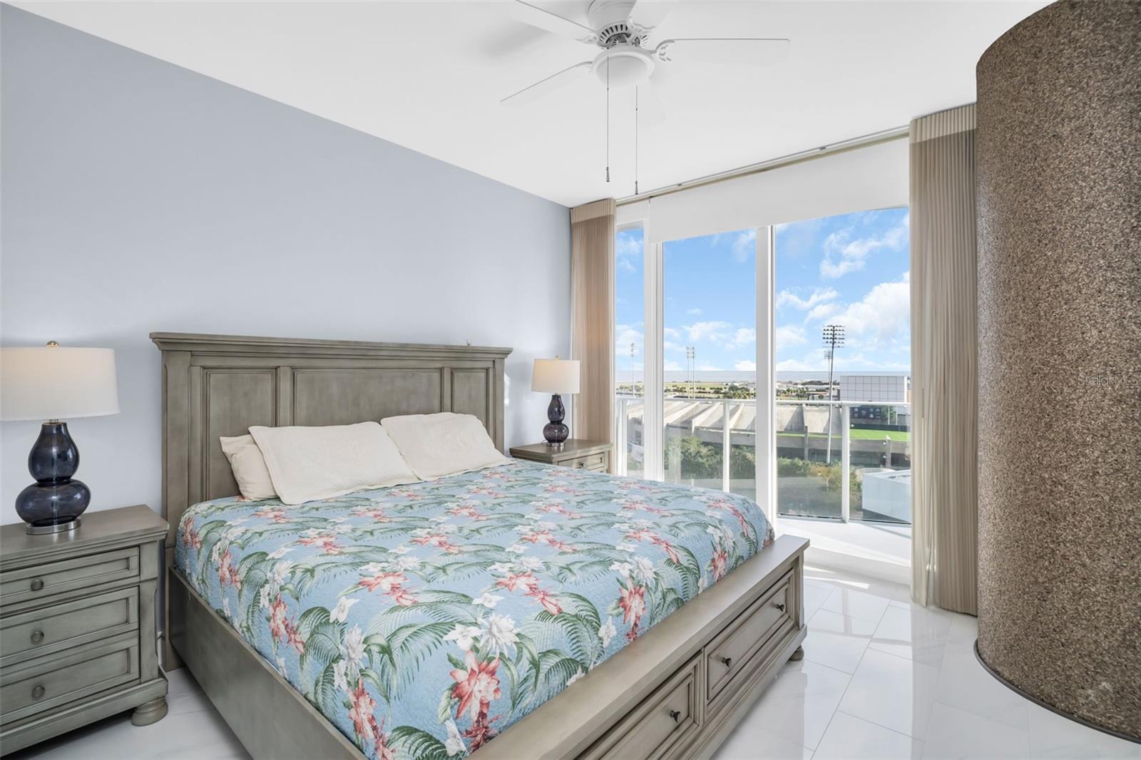 SIGNATURE PLACE CONDO - Residential