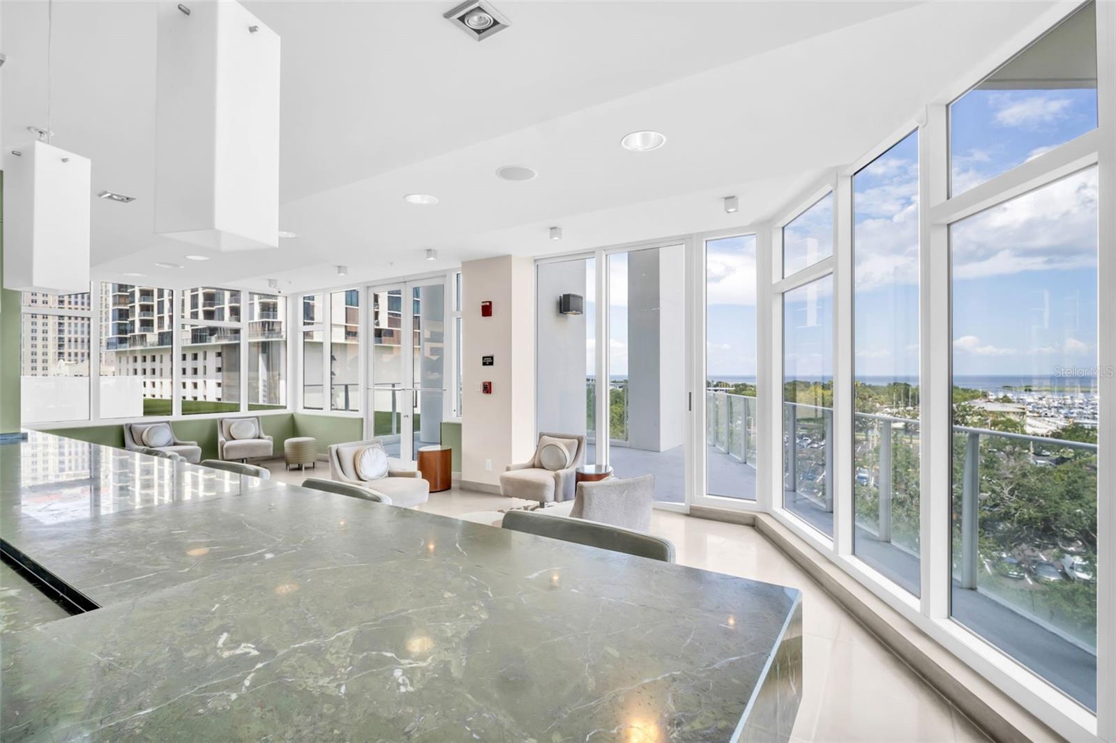 SIGNATURE PLACE CONDO - Residential