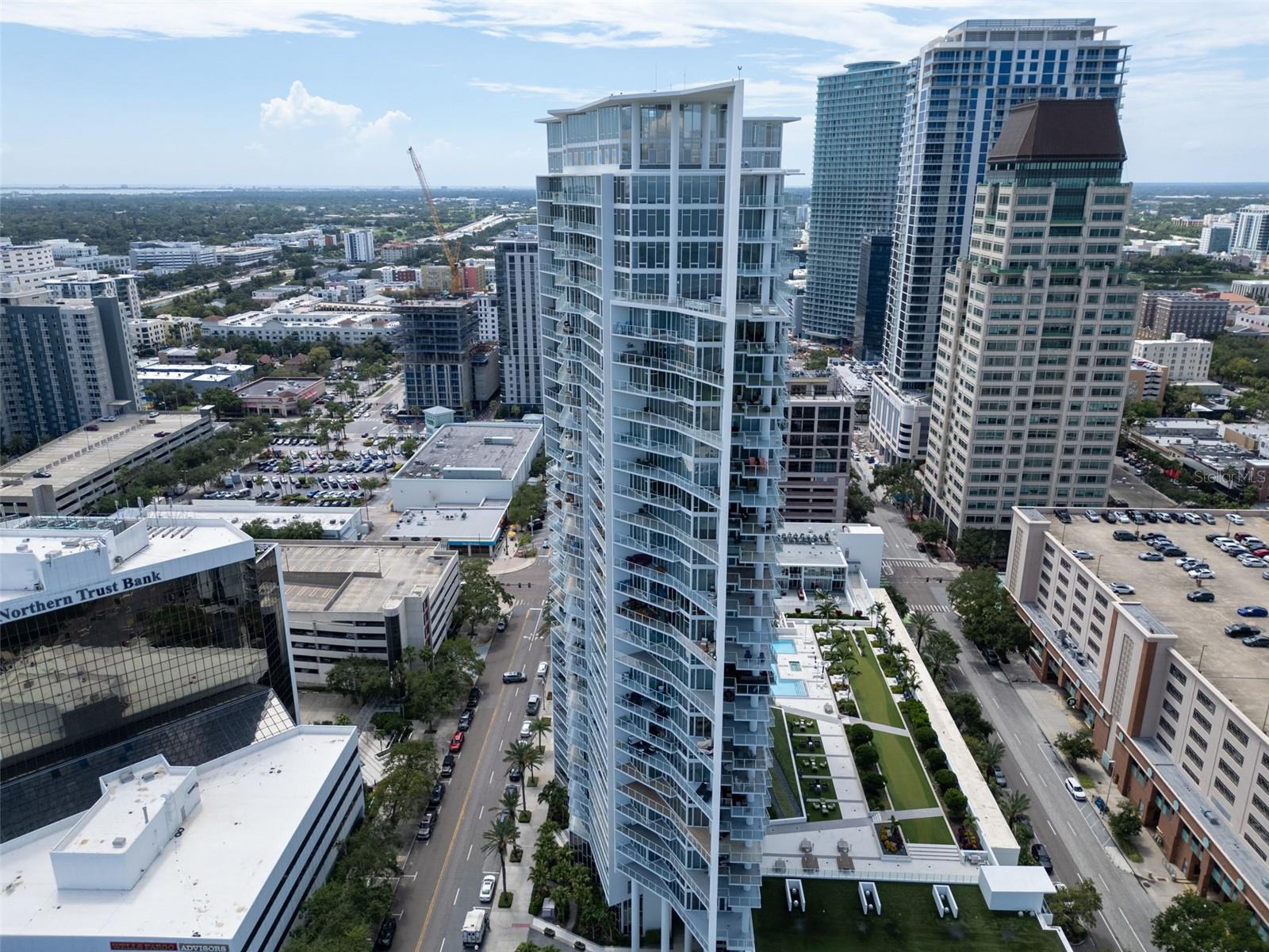 SIGNATURE PLACE CONDO - Residential